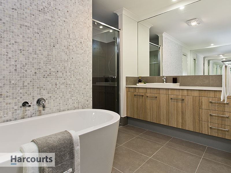 106 Gordon Parade, Everton Park QLD 4053