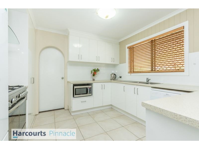 2 Dijon Ct, Petrie QLD 4502