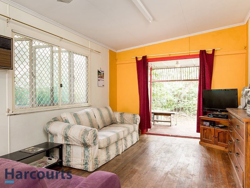 17 Windsor Place, Deception Bay QLD 4508