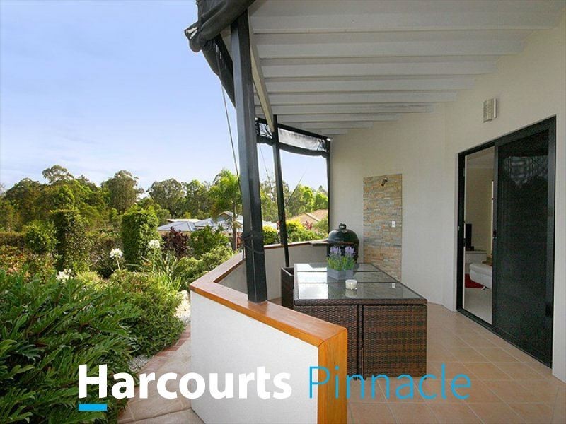 2 Amorosa Ct, Eatons Hill QLD 4037