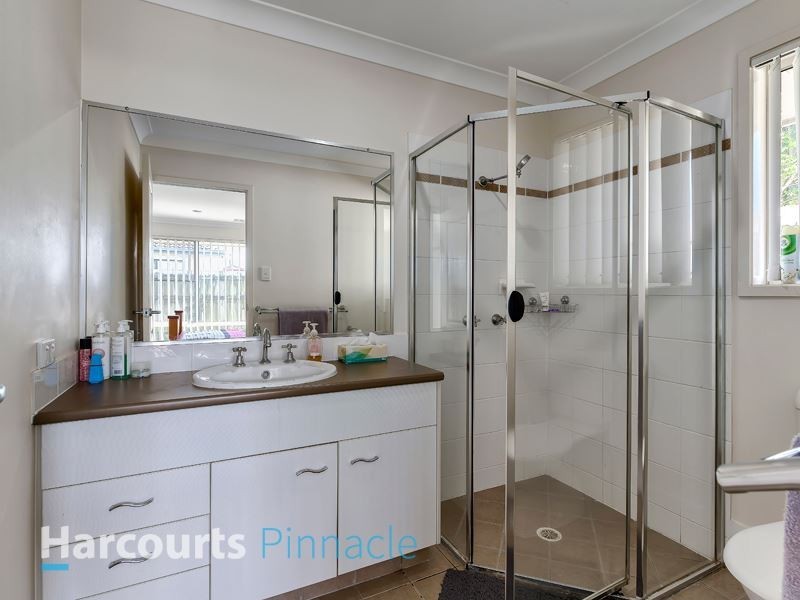 11 Bluegrass Place, Morayfield QLD 4506