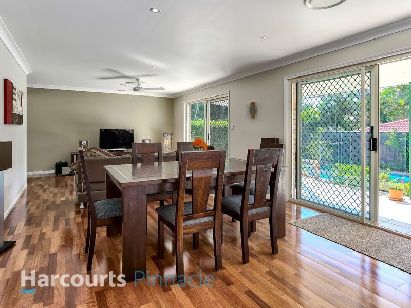 3 Brookland Close, Bridgeman Downs QLD 4035