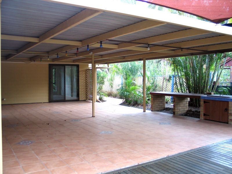 7 Ruggles Court, Mcdowall QLD 4053