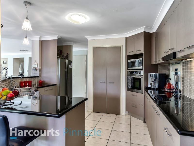 81 Faheys Road West, Albany Creek QLD 4035