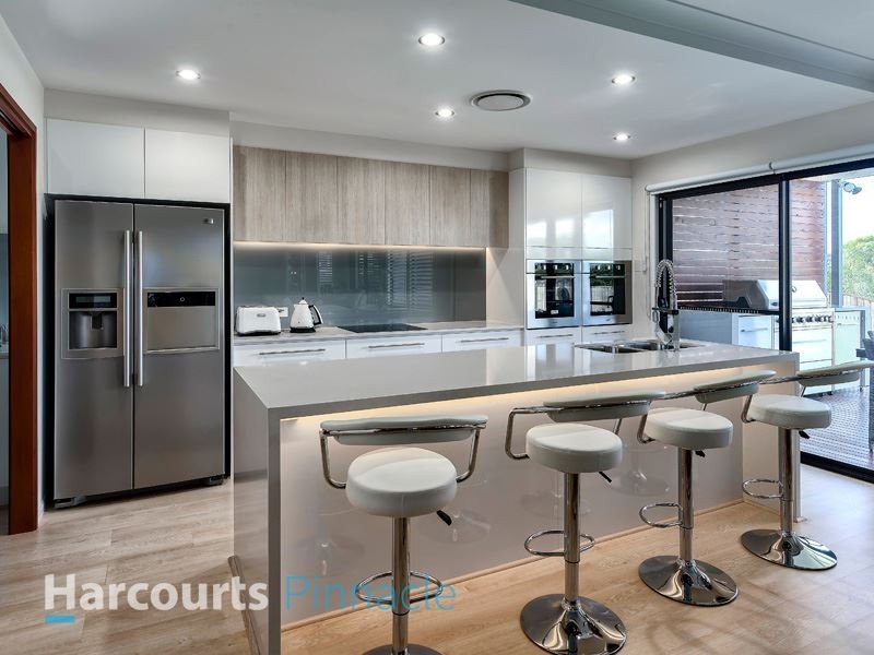 12 Sovereign Place, Bridgeman Downs QLD 4035