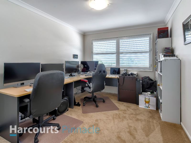 12 Sovereign Place, Bridgeman Downs QLD 4035