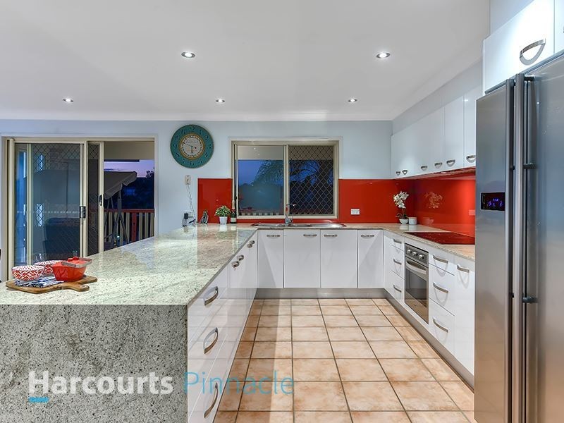 4 Boondooma Circuit, Albany Creek QLD 4035