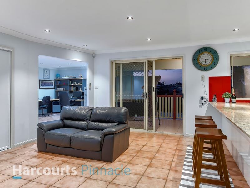 4 Boondooma Circuit, Albany Creek QLD 4035