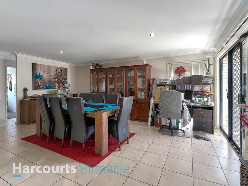 3 Robinia Court, Morayfield QLD 4506