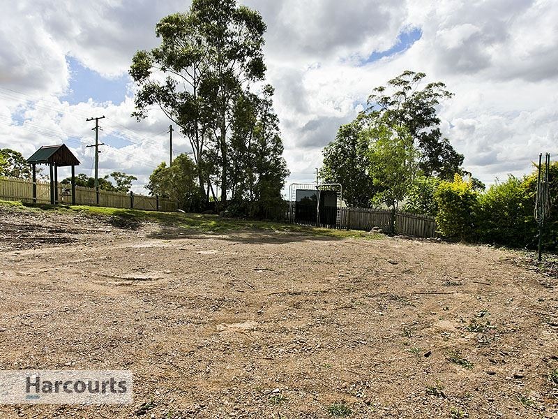 12 Yingally Dr, Arana Hills QLD 4054