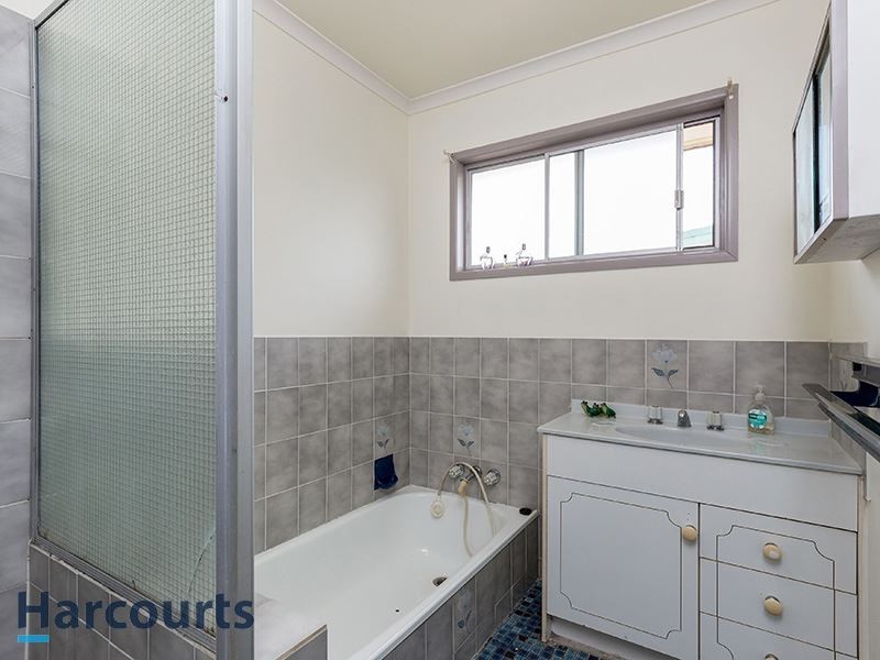 1 Gail Street, Kallangur QLD 4503