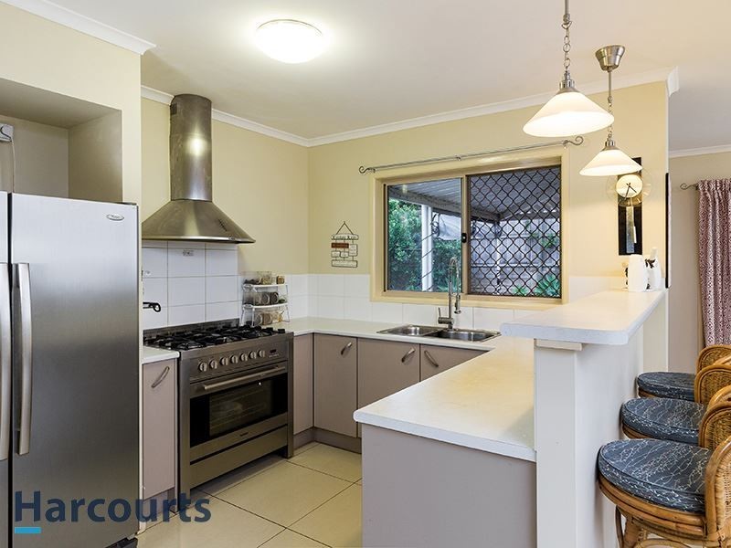 65 Castlewellan Cct, Warner QLD 4500
