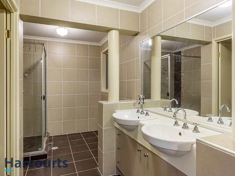 65 Castlewellan Cct, Warner QLD 4500
