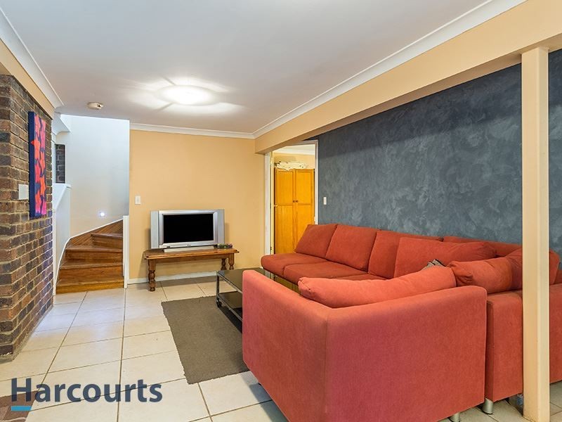 18 Factory Street, Kallangur QLD 4503