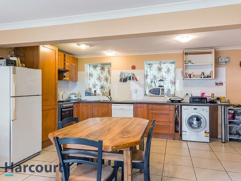 18 Factory Street, Kallangur QLD 4503