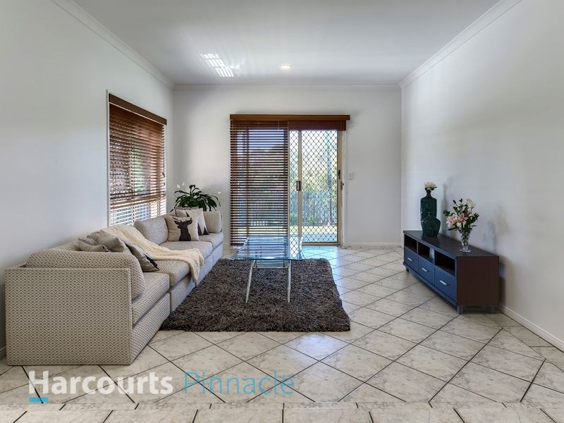 29 Oxford Crescent, Bridgeman Downs QLD 4035
