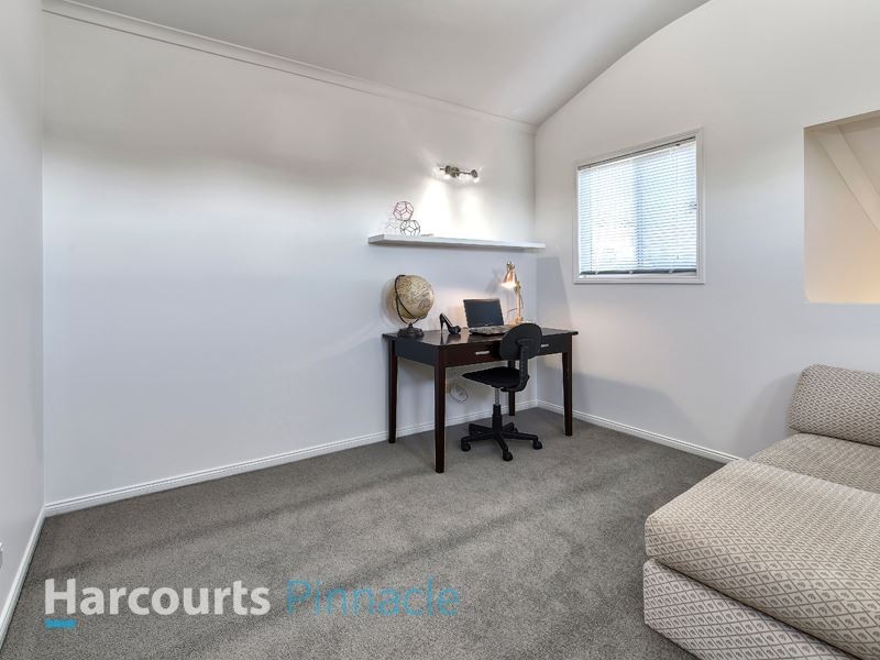 29 Oxford Crescent, Bridgeman Downs QLD 4035