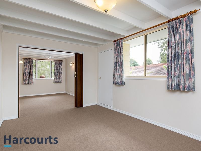 12 Pymble Ave, Petrie QLD 4502