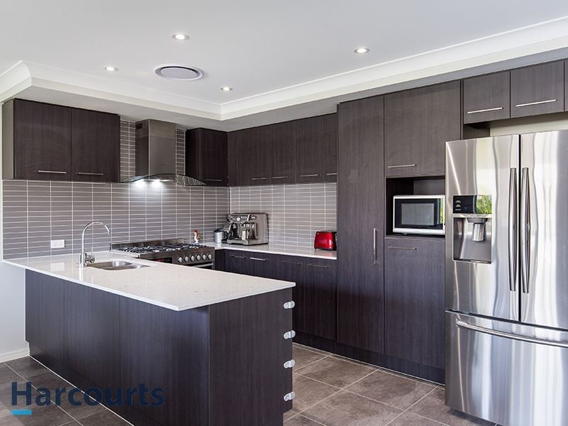 77 Fleet Circuit, Bray Park QLD 4500