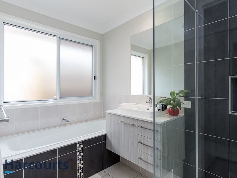 77 Fleet Circuit, Bray Park QLD 4500