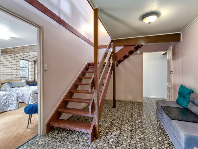 11 Dimboola Street, Bridgeman Downs QLD 4035