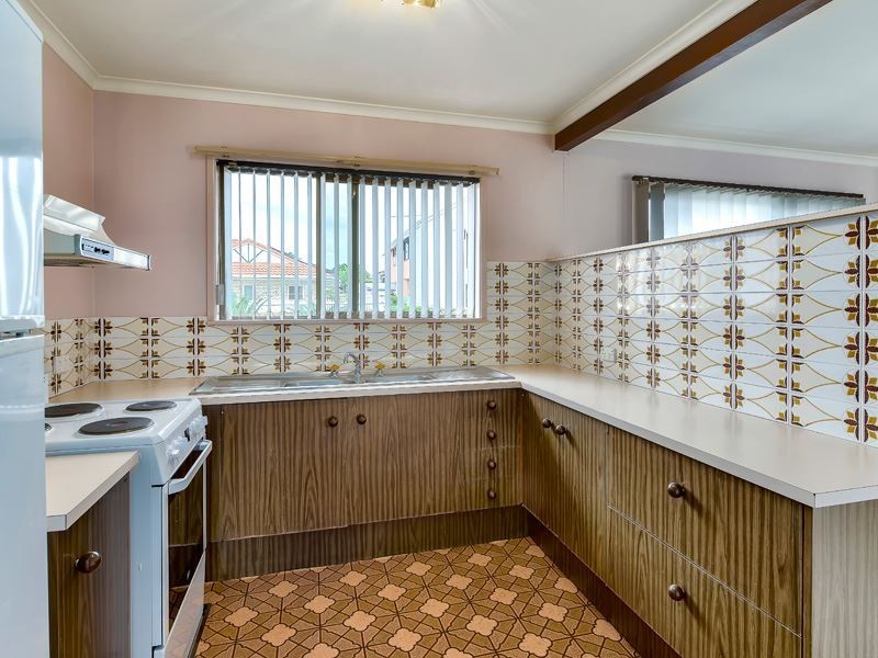 11 Dimboola Street, Bridgeman Downs QLD 4035