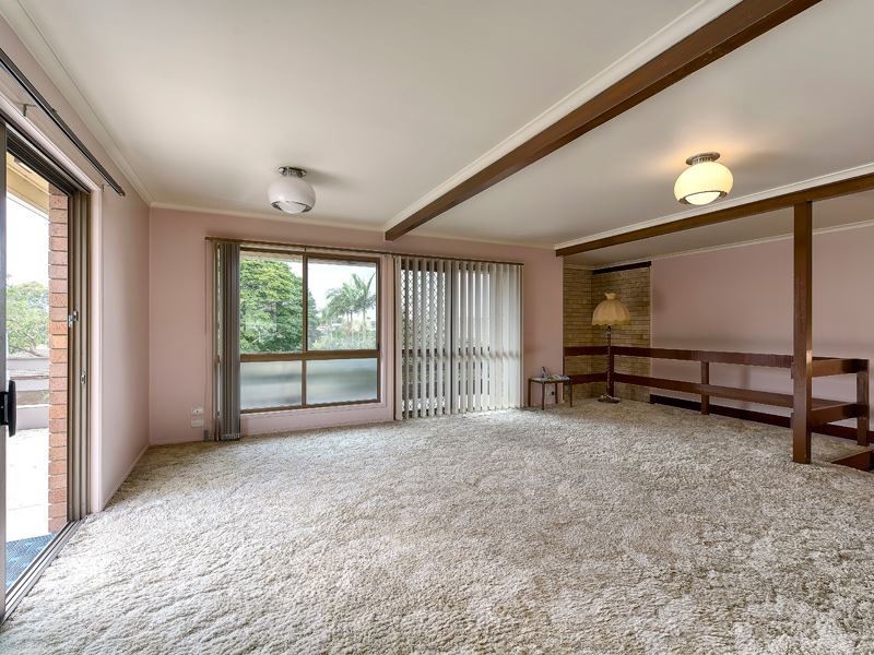 11 Dimboola Street, Bridgeman Downs QLD 4035