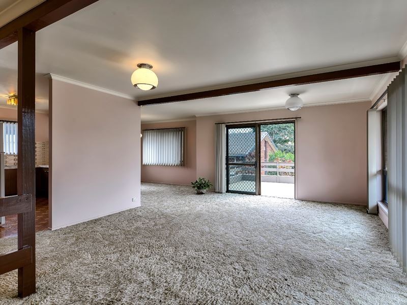 11 Dimboola Street, Bridgeman Downs QLD 4035