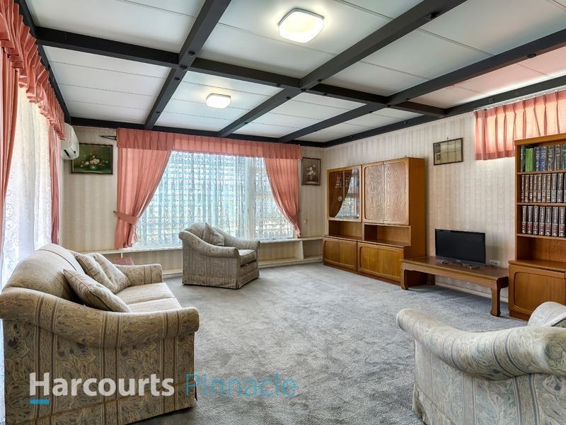 9 Dalkeith Street, Chermside West QLD 4032