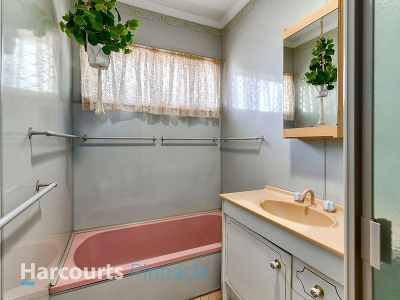 9 Dalkeith Street, Chermside West QLD 4032