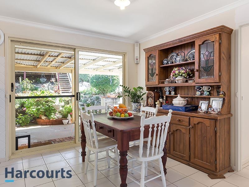 45 Eucumbene Dr, Petrie QLD 4502