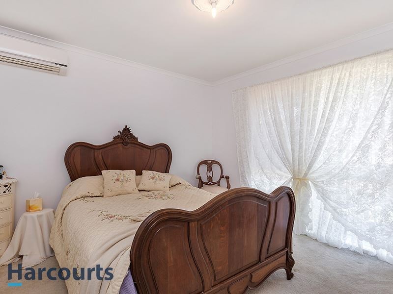 45 Eucumbene Dr, Petrie QLD 4502