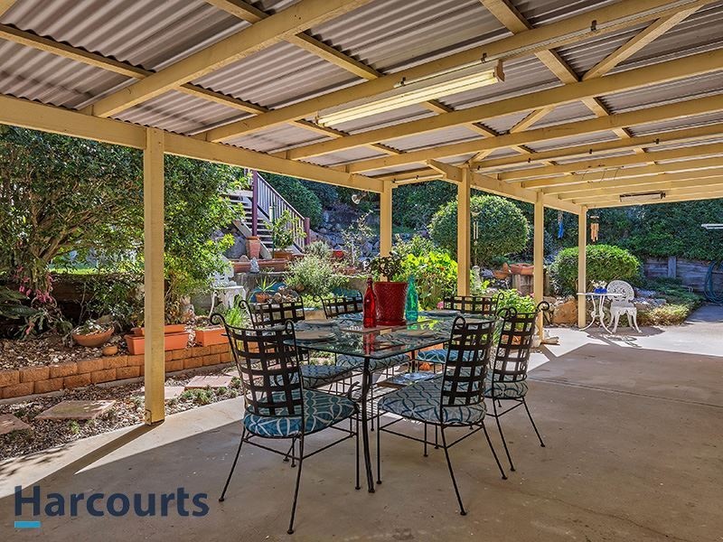 45 Eucumbene Dr, Petrie QLD 4502