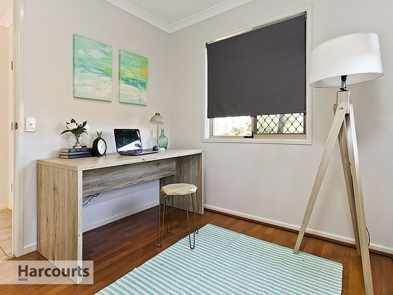 24 Hillenvale Avenue, Arana Hills QLD 4054