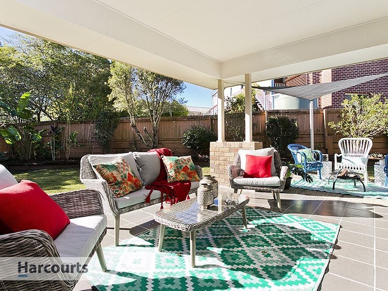 24 Hillenvale Avenue, Arana Hills QLD 4054