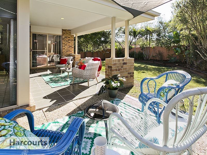 24 Hillenvale Avenue, Arana Hills QLD 4054