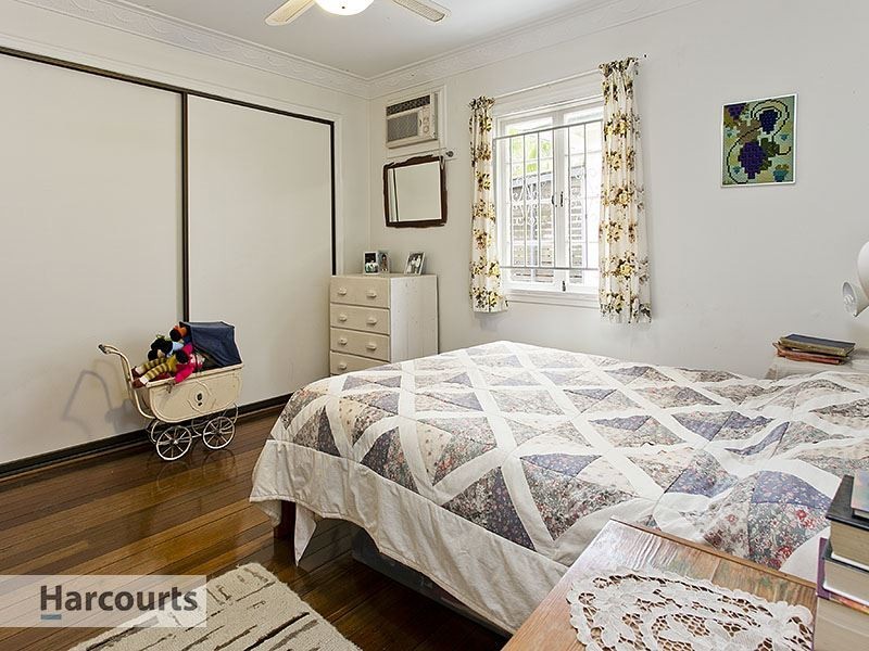 24 Kooya Road, Mitchelton QLD 4053