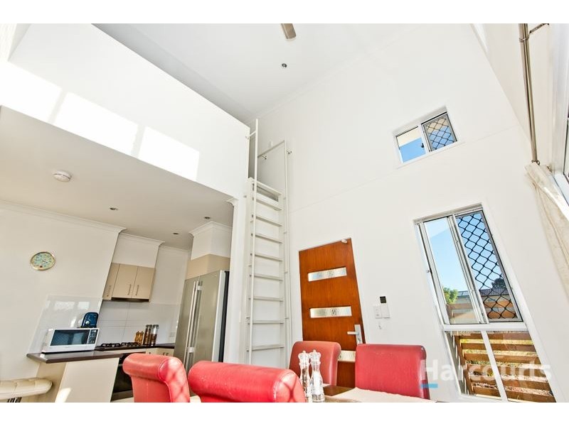 18 Kirijani St, Fitzgibbon QLD 4018