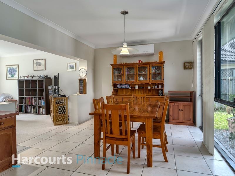 5 Oltrarno Place, Bridgeman Downs QLD 4035