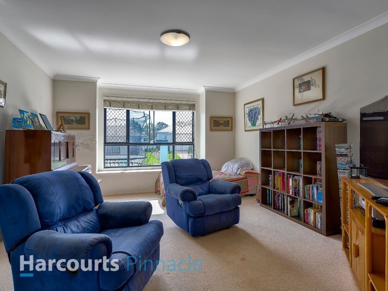 5 Oltrarno Place, Bridgeman Downs QLD 4035