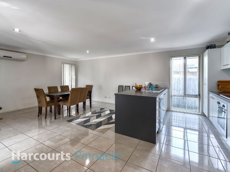 18 Bangalow Street, Morayfield QLD 4506