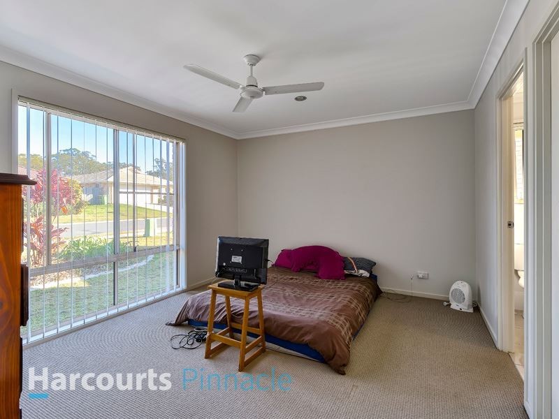 18 Bangalow Street, Morayfield QLD 4506