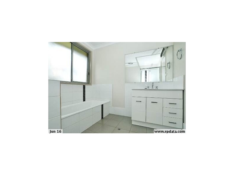 16 Nemira Street, Carseldine QLD 4034