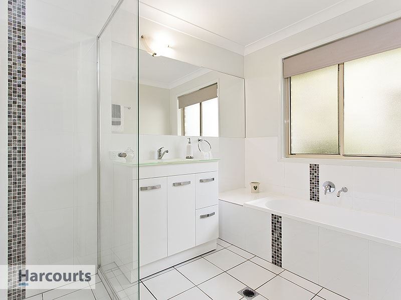 6 Cowrie Parade, Albany Creek QLD 4035