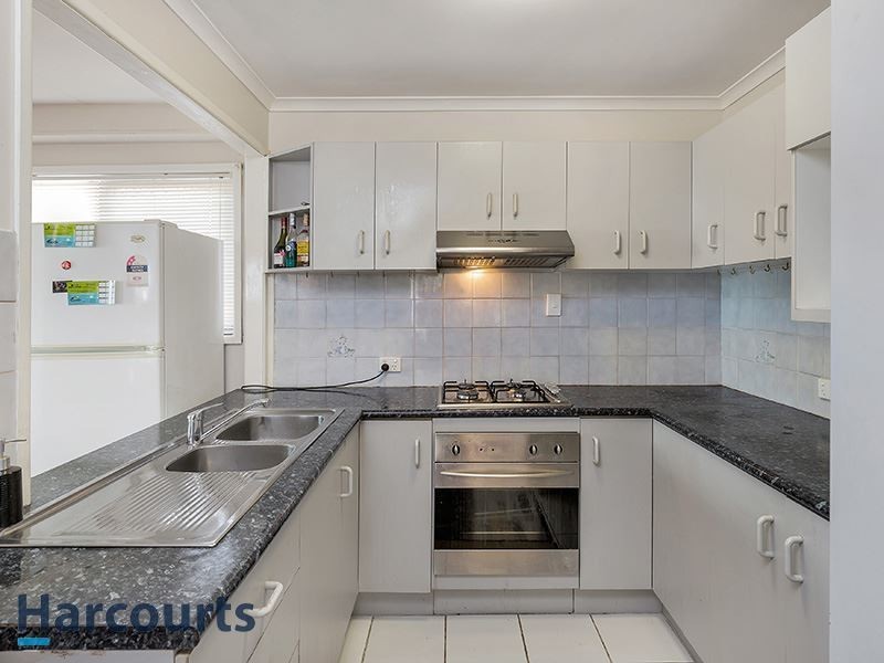 7 James St, Scarborough QLD 4020