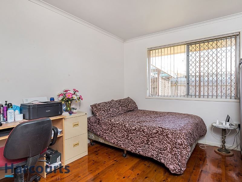 7 James St, Scarborough QLD 4020