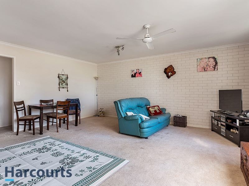 7 James St, Scarborough QLD 4020