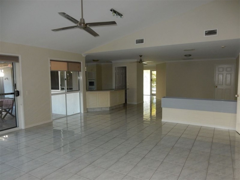 14 Marlock Close, Bridgeman Downs QLD 4035