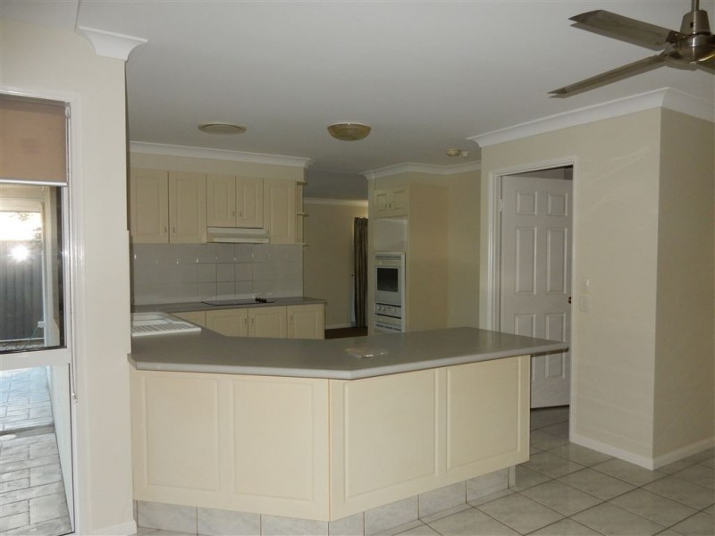 14 Marlock Close, Bridgeman Downs QLD 4035