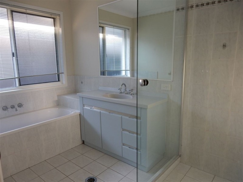 14 Marlock Close, Bridgeman Downs QLD 4035